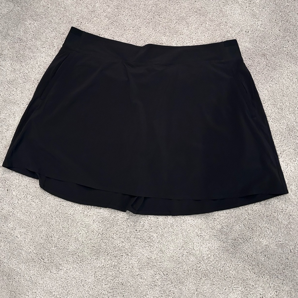 Athleta black skort size 20